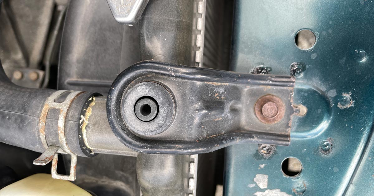 ラジエター・固定している箇所